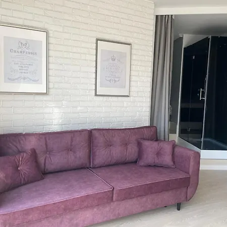 Absyntapart Krawiecka - Just In Center Rynek Wrocław