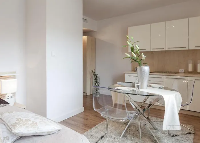 Absyntapart Krawiecka - Just In Center * Wroclaw