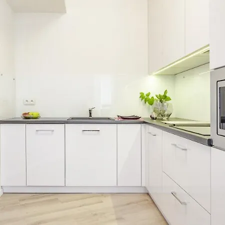 Absyntapart Krawiecka - Just In Center Rynek