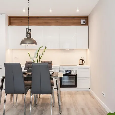 Absyntapart Krawiecka - Just In Center Rynek דירה *